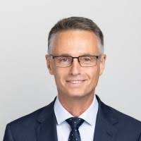 1500+ profilů „Trinder“