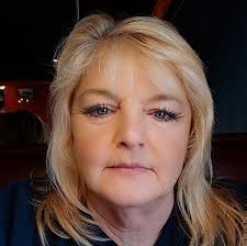 Need a new hair stylist to fix bad cut?