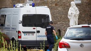Un de ses prêtres, olivier maire, a été retrouvé mort après qu'un homme. Hxfnelgwnxdp7m