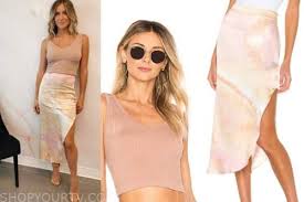 Kristin cavallari at 2018 emmy awards hbo party in los angeles (celebpot.com). Kristin Cavallari Fashion Clothes Style And Wardrobe Worn On Tv Shows Shop Your Tv