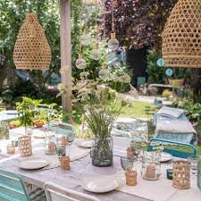 We curate an array of revolving artisanal snacks and meals readily available with a simple touchscreen interface. Ich Als Deko Expertin Bei Hr Service Garten Leelah Loves