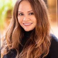 Haley Yates's Instagram, Twitter & Facebook