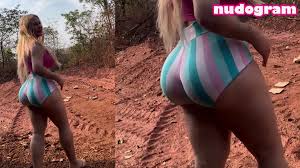 Aline Füchter Ouriques  alinezinhaouriques Гола изтичане OnlyFans снимка  853 - Nudogram v2.1