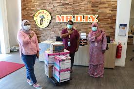 Sign up for one of the medical cards below to enjoy hospitalisation benefits and more at putra medical centre sungai buloh. Mr Diy Covid 19 Daily Updates Aiding The Nation Through Csr Mr Diy Always Low Prices