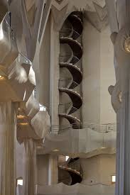 Elegante Treppe In Der Sagrada Familia Barcelona Spanien Barcelona Spanien Sagrada Familia Barcelona