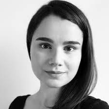 Caroline Ramsay's Instagram, Twitter & Facebook