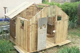 Plan cabane en palette facile en pdf. Une Cabane Pour Enfant En Palettes Oui Are Makers