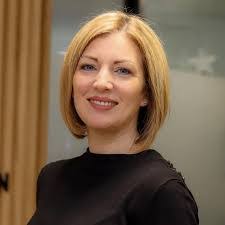 Gillian Shepherd's Instagram, Twitter & Facebook