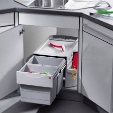 Meuble d'angle cuisine moderne et rangements gain de place sont les sujets que nous allons aborder aujourd'hui. Poubelle Cuisine Pour Meuble D Angle
