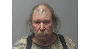 Parole absconder flees