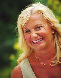 so that no one faces cancer alone.®