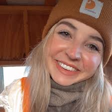 For those of you who don't know….. Yes that is Mark Wilson and he was  transported back to Tulsa,Ok tonight and right there to greet him as he  arrived was his kiddos