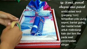 Kado ulang tahun untuk pacar, orang tua, suami, istri untuk atasan/bos anda, sahabat dan orang terdekat lainnya. Cara Menghias Seserahan Seprei Berbentuk Tempat Tidur Youtube Hadiah Perkawinan Lilin Kreatif