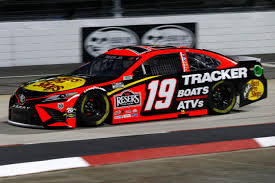 The yahoo sports fantasy auto racing season has concluded. Nascar Martin Truex Jr Wins At Martinsville