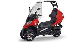 Motor listrik roda tiga ini punya tampang mirip bajaj, dengan satu roda di depan dan dua roda di belakang. Cocok Untuk Emak Emak Motor Roda 3 Anti Kehujanan Otomotif Liputan6 Com