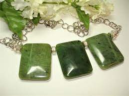 Green Triple Stone Statement Necklace 30mm X 40mm Natural Etsy In 2021 Stone Statement Necklace Stone Beaded Necklace Green Jasper