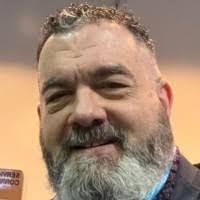 Robert Vertz's Instagram, Twitter & Facebook