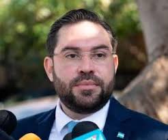 Exviceministro de Salud, Javier Pastor, podrá defenderse en libertad