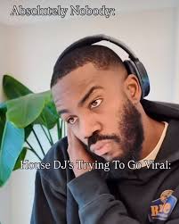 Celebrating our JUNO nomination late tonight with the @moonshine.mu fam  @aka_ntu @ashbanks.wav @spininelli and the legendary @realdjlag 🌝🦎🥁