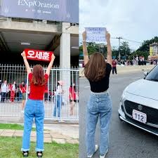 นายอานนท์ กล่าวอีกว่า ม็อบ 15 สิงหาคม นี้ก็เหมือนกับม็อบทุกๆ ครั้งที่จะออกมาขับไล่รัฐบาล แต่แอบแฝงเอาไว้ในการล้มล้าง. Chept Vubpl3ym