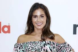Sarah lombardi war am freitag schon um 20:00 uhr im bett. Sarah Lombardi Brigitte De