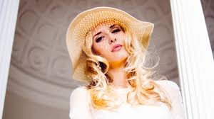 Check spelling or type a new query. Boho Brautkleider Im Hippie Style Lassig Leicht Boheme Cool