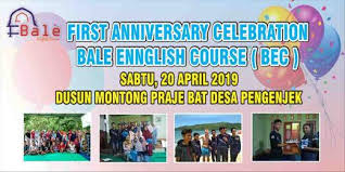 Look through examples of seragam sekolah translation in sentences, listen to pronunciation and learn grammar. First Anniversary Celebration Bale English Course Ari Zamanin 20 Apr 2019 Acara Atmago Warga Bantu Warga