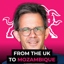 Claudia Hodgson's Instagram, Twitter & Facebook