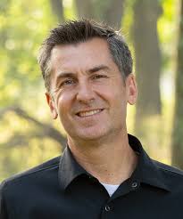 Adam Maass's Instagram, Twitter & Facebook