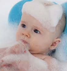 Hysterically crying, i need this article. Baby Cries After Bath 5 Tips To Help Calm Your Baby When They Cry After Bath Kiddiesquare