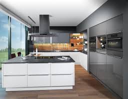 Fm Kuche Waldenfels Kuche Hochglanz Moderne Kuche Kuche Holzboden