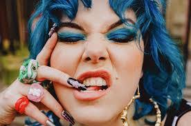 Anne Stegner's Instagram, Twitter & Facebook