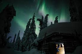 Einen urlaub der ganz besonderen art kann man im finnischen winter in den glas iglus des hotel kakslauttanen verbringen. Finnland Urlaub Einzigartige Naturphanomene Erleben