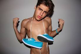 РоМа ЖёЛуДь-это...говно | Флуд | Русский парк