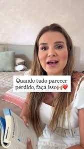 Quando tudo parece perdido, Deus entra na história e nos refaz por  completo., Nas mãos do Oleiro, até o que quebrou volta a viver. , Digite  “amém” se vc crê que Deus faz tudo novo👇🏼, Compartilhe e ...