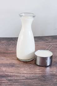 1 quart = there are 2 pints, 4 cups, 32 ounces, or 950 ml in 1 quart. How Many Cups In A Pint Recipes From A Pantry