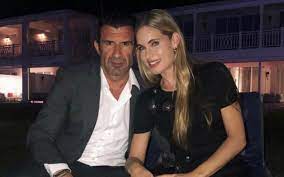 Tony carreira mostra quarentena com o 'melhor amigo'. Tony Carreira Tem Nova Namorada Mulher Que Conquistou O Coracao Do Cantor Tem 38 Anos Nova Gente