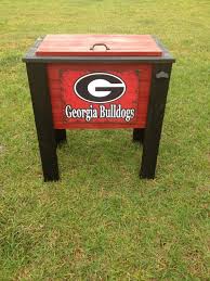 Browse 40,045 georgia bulldogs stock photos and images available, or search for georgia football to find more great stock photos and pictures. Georgia Bulldogs Painted Wood Cooler Etsy Georgia Bulldogs Georgia Dawgs Wood Cooler