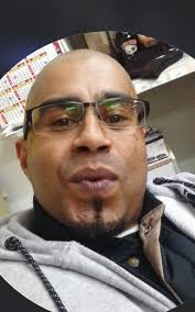 Red flags all around stay away!