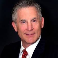 Great to catch up Macro undergrad alums Rachel LeBlanc and Akinola  Akinbote, both doing graduate work here in Barcelona.