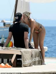 Mi pequeño escape es un blog sin fines de lucro. Megan Mckenna Packs On The Pda With Boyfriend Josh Riley Throughout A Sun Soaked Getaway To Mallorca