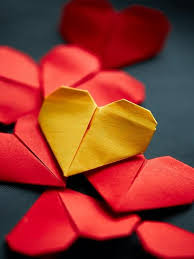 El origami o en castellano, papiroflexia, es el arte de crear figuras tridimensionales con papel sin utilizar tijeras ni pegamento, aunque de origen chino, ha osternest basteln basteln anleitung basteln mit papier selber machen coole lesezeichen origami für. Diy Origami Anleitung Tipps Westwing
