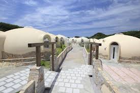 発泡スチロールでできたホテル 和歌山県にあるリゾート型宿泊施設 とれとれヴィレッジ tabi labo 日本旅行 国内旅行 旅行