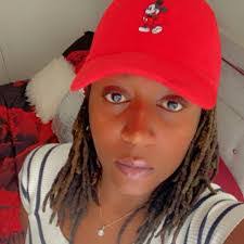 Esha Scott's Instagram, Twitter & Facebook