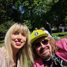 Danielle Lewis (@daniellelewismusic) • Instagram photos and videos