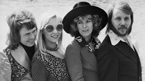 They became one of the most commercially successful acts in the history of popular music, topping the charts worldwide from 1974 to 1983. Reuni Setengah Hati Abba Di Stockholm