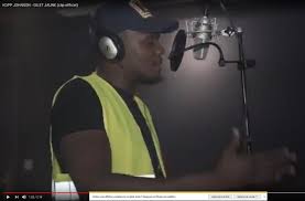 La police a eu recours à des gaz lacrymogènes et des heurts ont éclaté avec entre manifestants et forces de l'ordre. Kopp Johnson Le Rappeur Des Gilets Jaunes Ca A Change Ma Vie Le Parisien