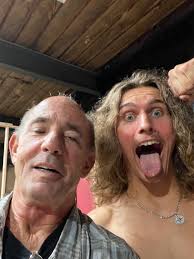 Alan Clayball (@AlanClayball)