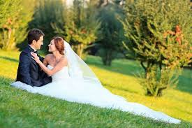 225 Instead Of 750 For A Wedding Photography Package Inc Engagement Portrait Wedding Shots Wedding Photography Packages Wedding Photography Wedding Package