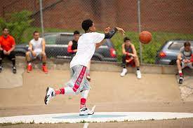Gambar olah raga melempar bola ~ teknik melempar bola dalam permainan kasti halaman all kompas com. Teknik Cara Melempar Bola Basket Dengan Benar Freedomsiana